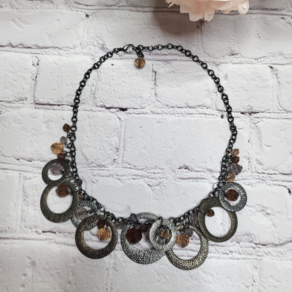 Premier Designs Bottega Mixed Metal Gunmetal Necklace with Beads - Picture 2 of 9